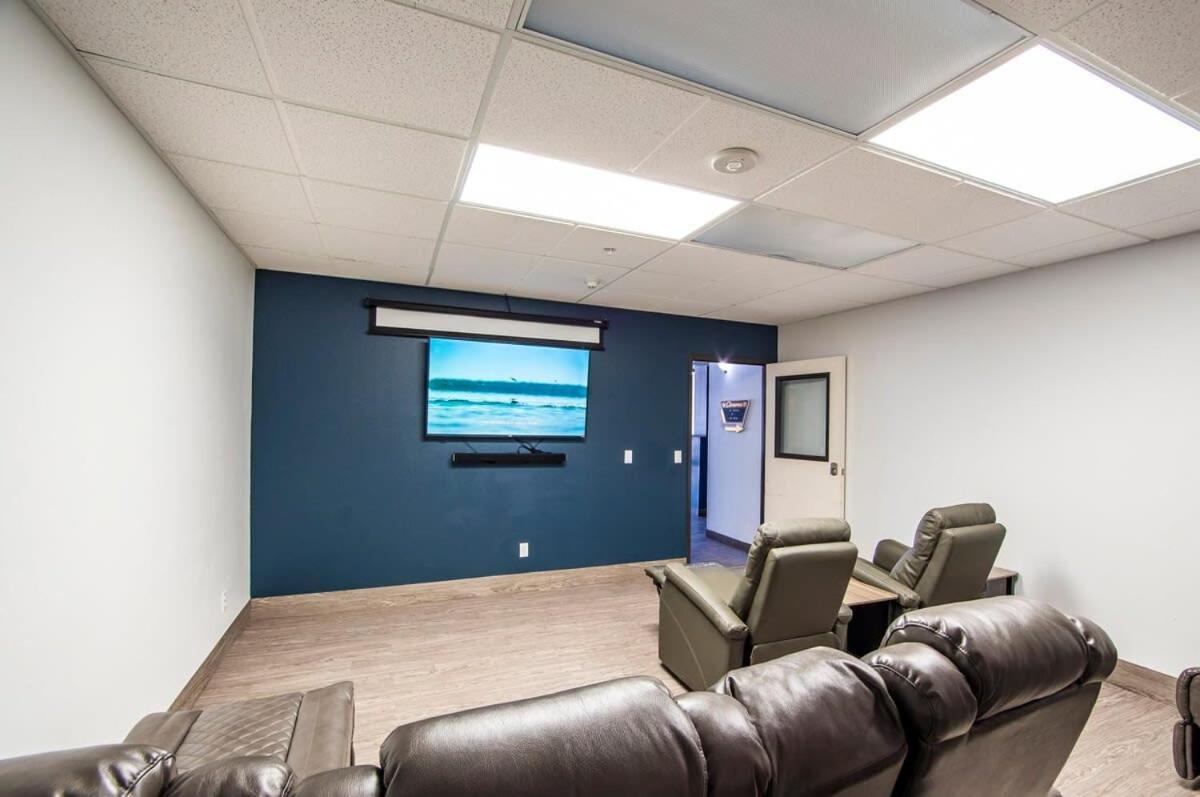 Sierra Vista Studio Apartment With Full Kitchen And King Bed Exterior photo
